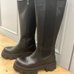 Wayde Black Leather Steve Madden Boots